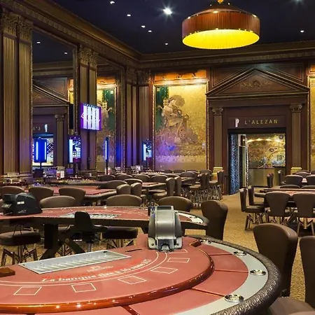 Du Lac, Centre-ville, & Casino A 2 Min Apartment Enghien-les-Bains